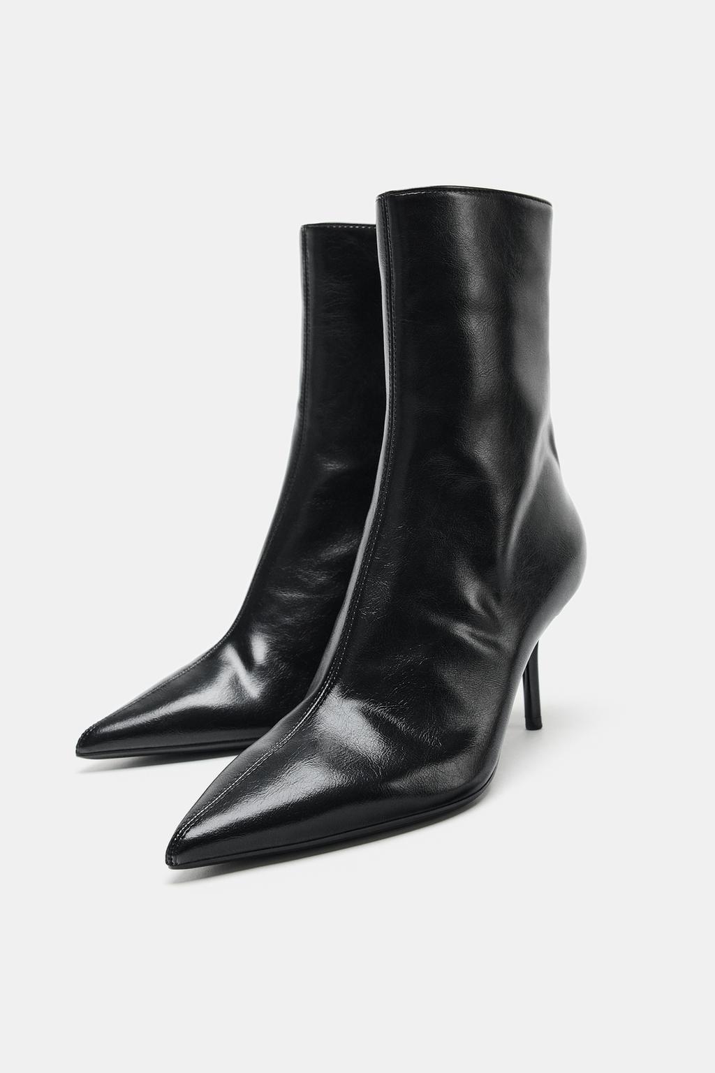 ANKLE BOOTS WITH A CRACKLE EFFECT HEEL