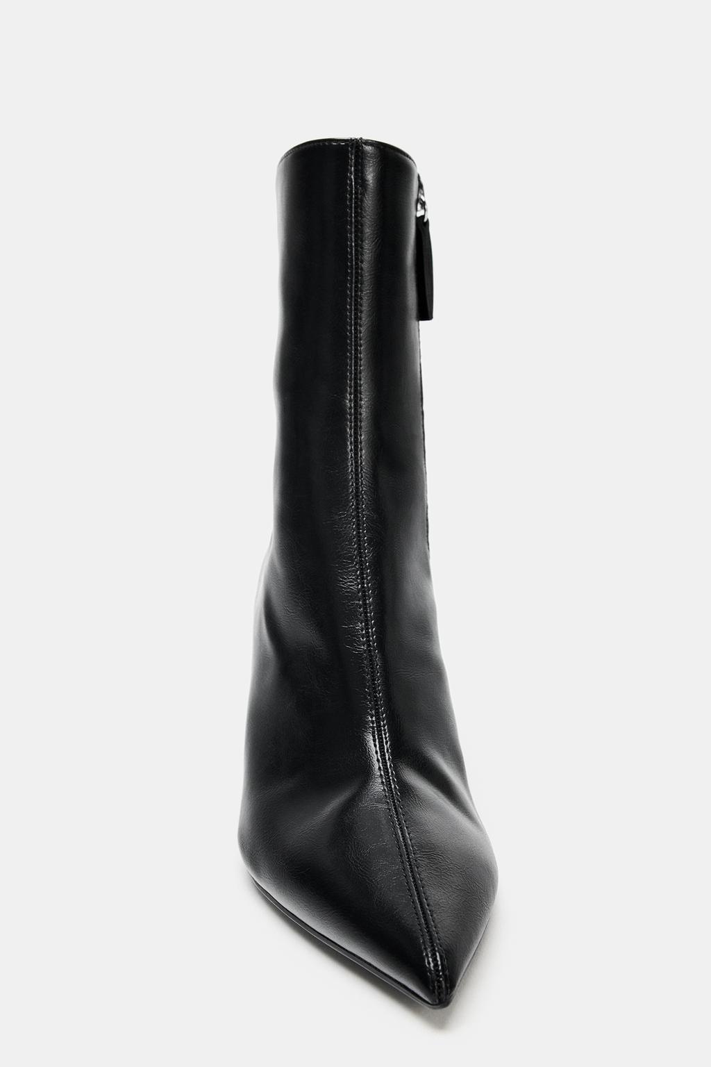 ANKLE BOOTS WITH A CRACKLE EFFECT HEEL