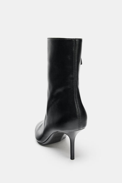 ANKLE BOOTS WITH A CRACKLE EFFECT HEEL